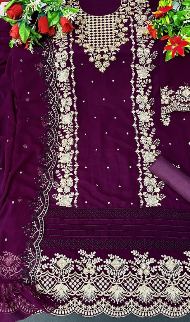 Heavy Embroidery Pakistani Suits Heavy Embroidery Pakistani Suits