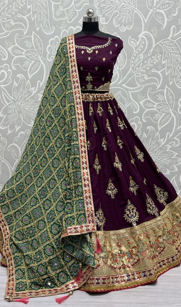 Hand Mirror Crafted Bandhani Print Pure Gadhwal silk Lehengacholi