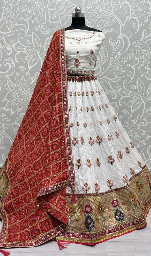 Gadhwal silk Crafted Bandhani print Dupatta Lehengacholi