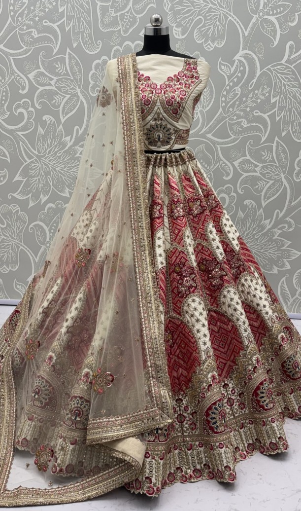 White Pure Soft Gadhwal Silk Heavy Embroidery Work Bridal Lehenga Choli - White White Pure Soft Gadhwal Silk Heavy Embroidery Work Bridal Lehenga Choli - White