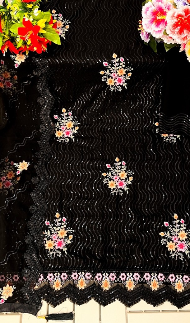 Designer Wear Salwar Kameez Collection Designer Wear Salwar Kameez Collection