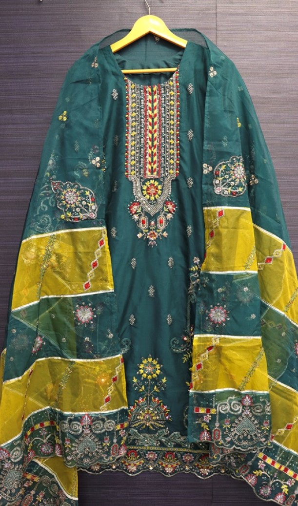 Embroidery Salwar Kameez Collection Embroidery Salwar Kameez Collection