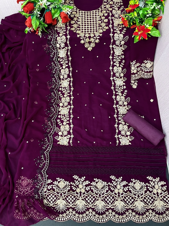 Heavy Embroidery Pakistani Suits