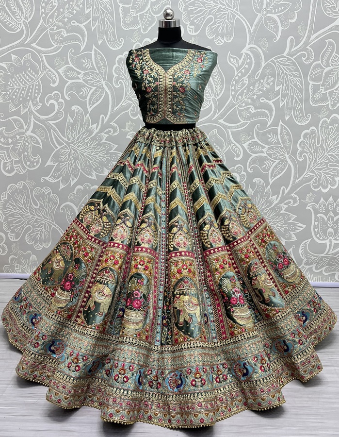 Fancy Designed Exclusive Party wear Lehengacholi Handwork Crafted 4.5 Meter Flair Collection