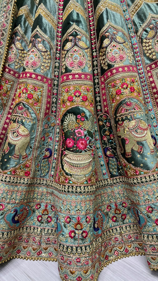 Fancy Designed Exclusive Party wear Lehengacholi Handwork Crafted 4.5 Meter Flair Collection