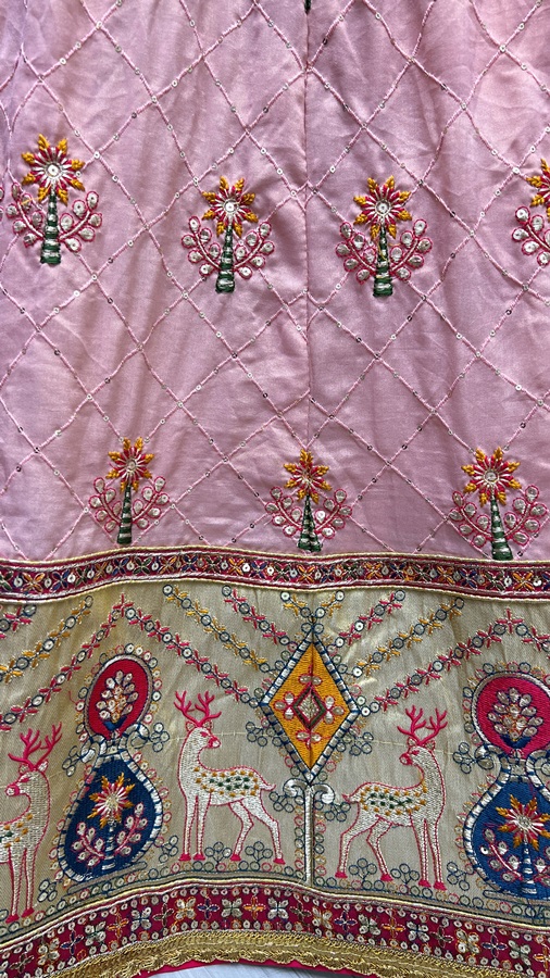 Gadhwal silk Crafted Bandhani print Dupatta Lehengacholi