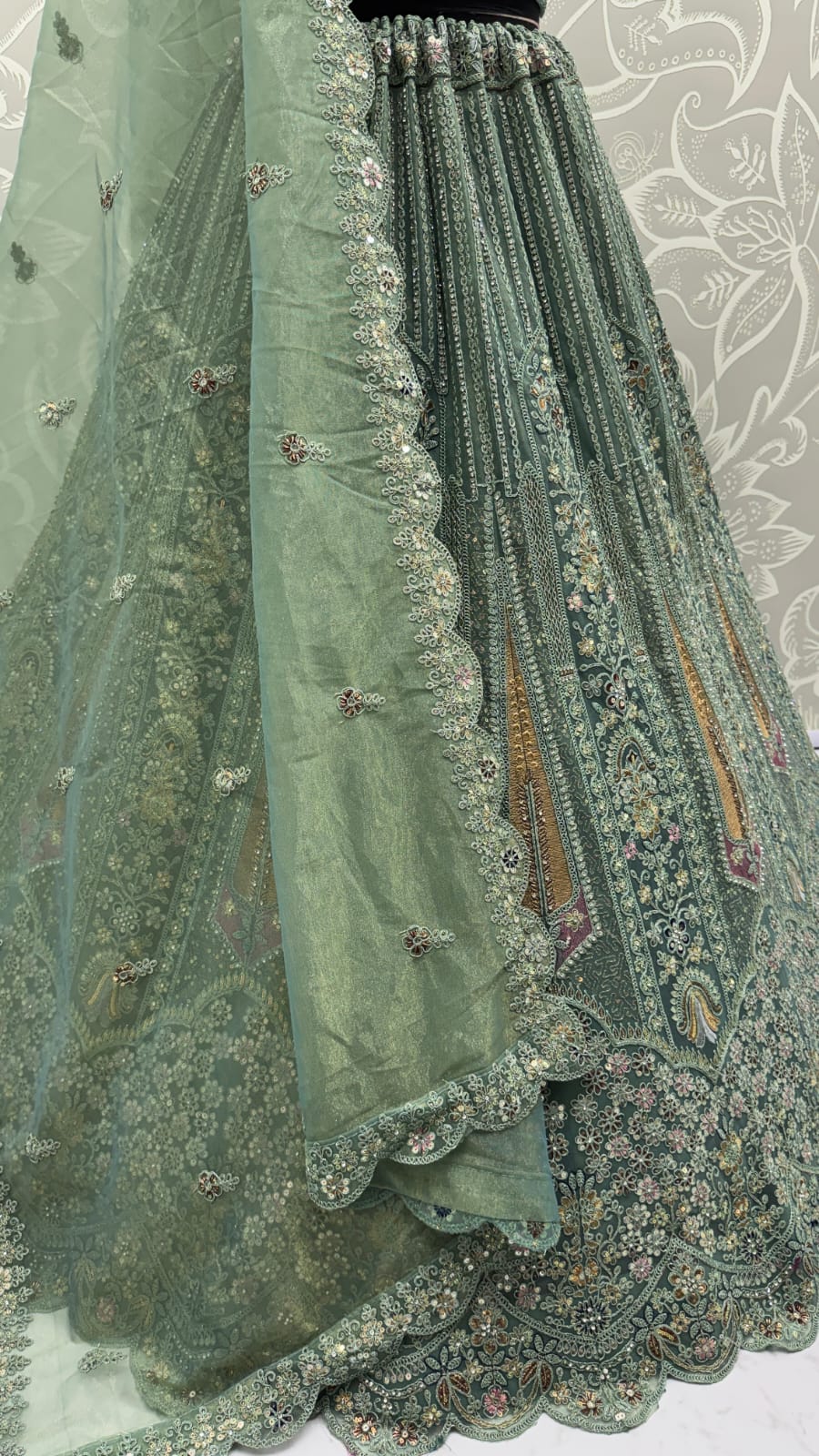 Partywear Green Bridal Net Lehengacholi 