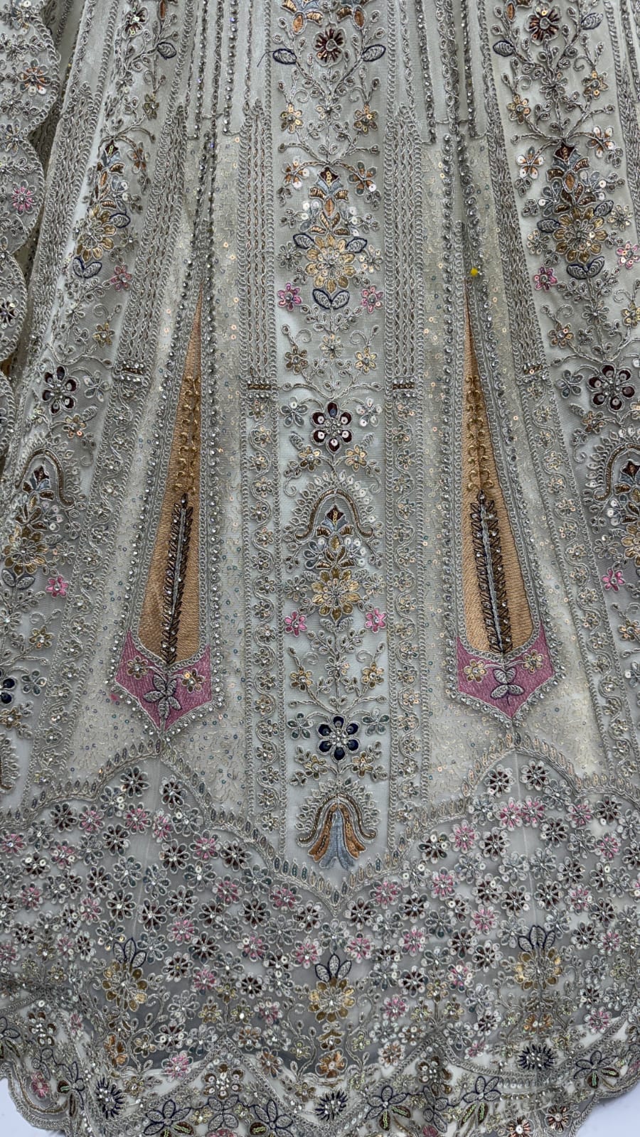 Partywear White Bridal Net Lehengacholi 