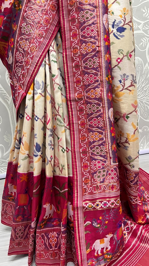 Pure Meena Silk and Dyed Silk Thread Crafted Authentic Patola Saree 