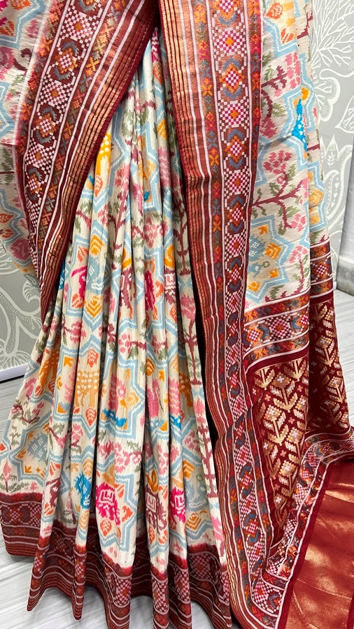 Pure Meena Silk and Dyed Silk Thread Crafted Authentic Patola Saree 