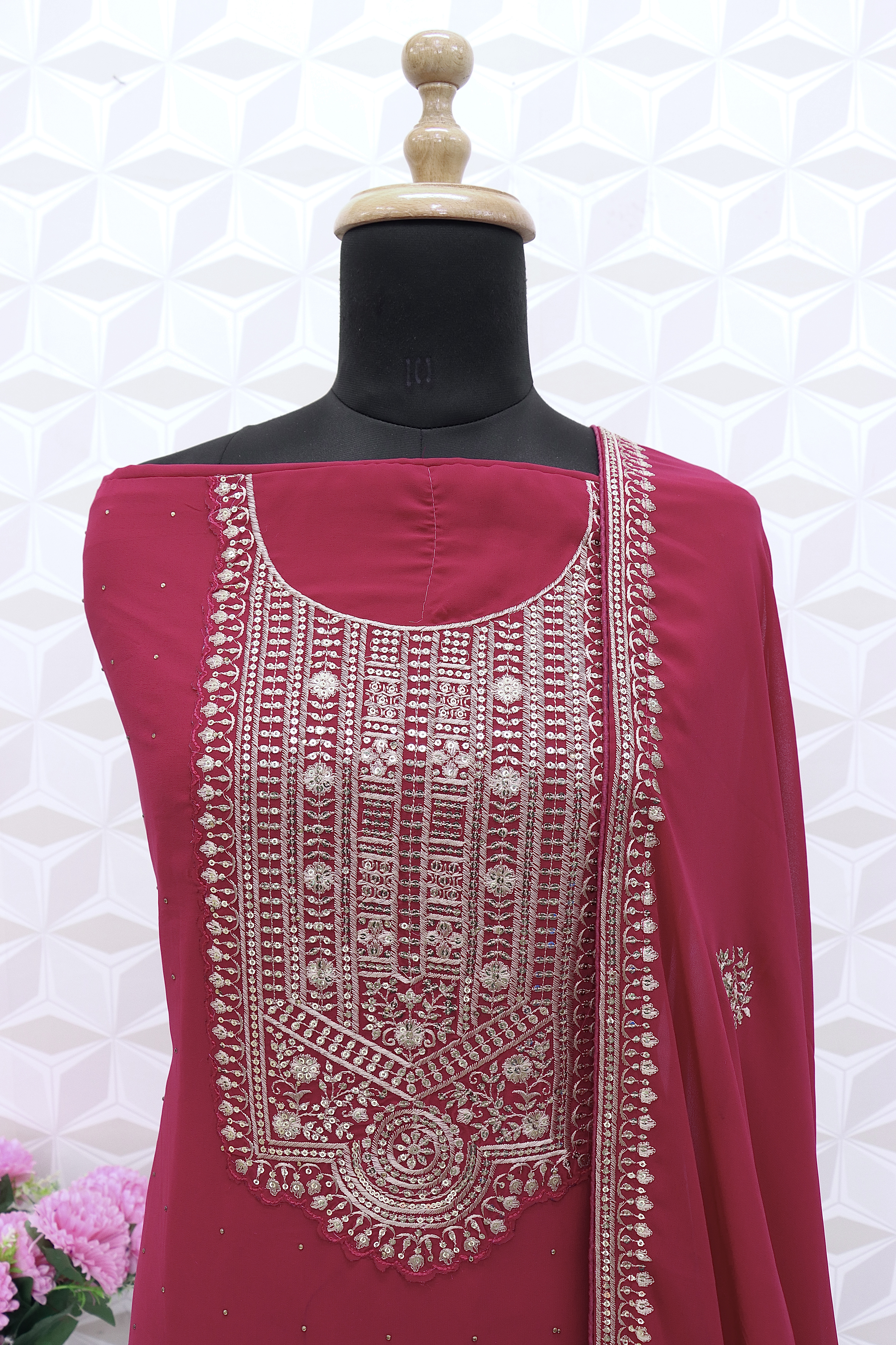 Pink Georgette Resham Pakistani Salwar Suit